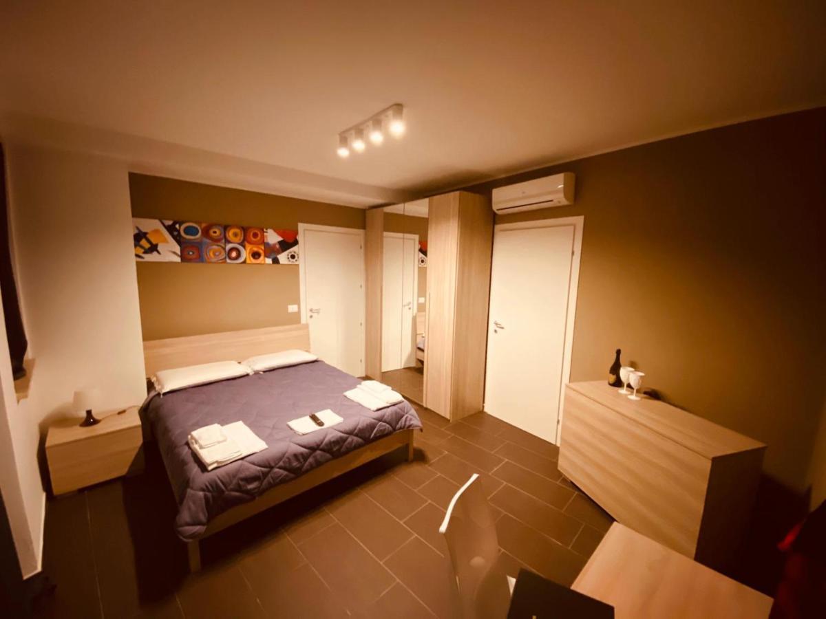 Hh Hermoso Housing Valenza Exterior foto