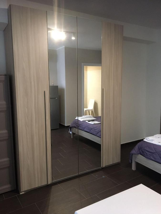 Hh Hermoso Housing Valenza Exterior foto